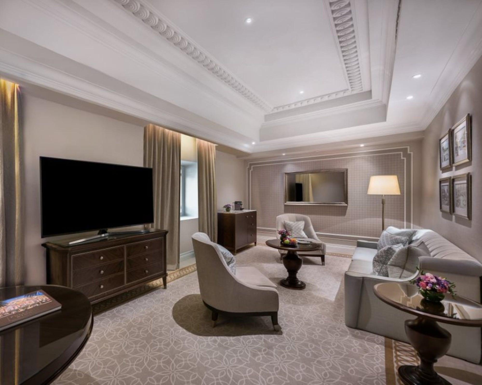 The Fullerton Hotel