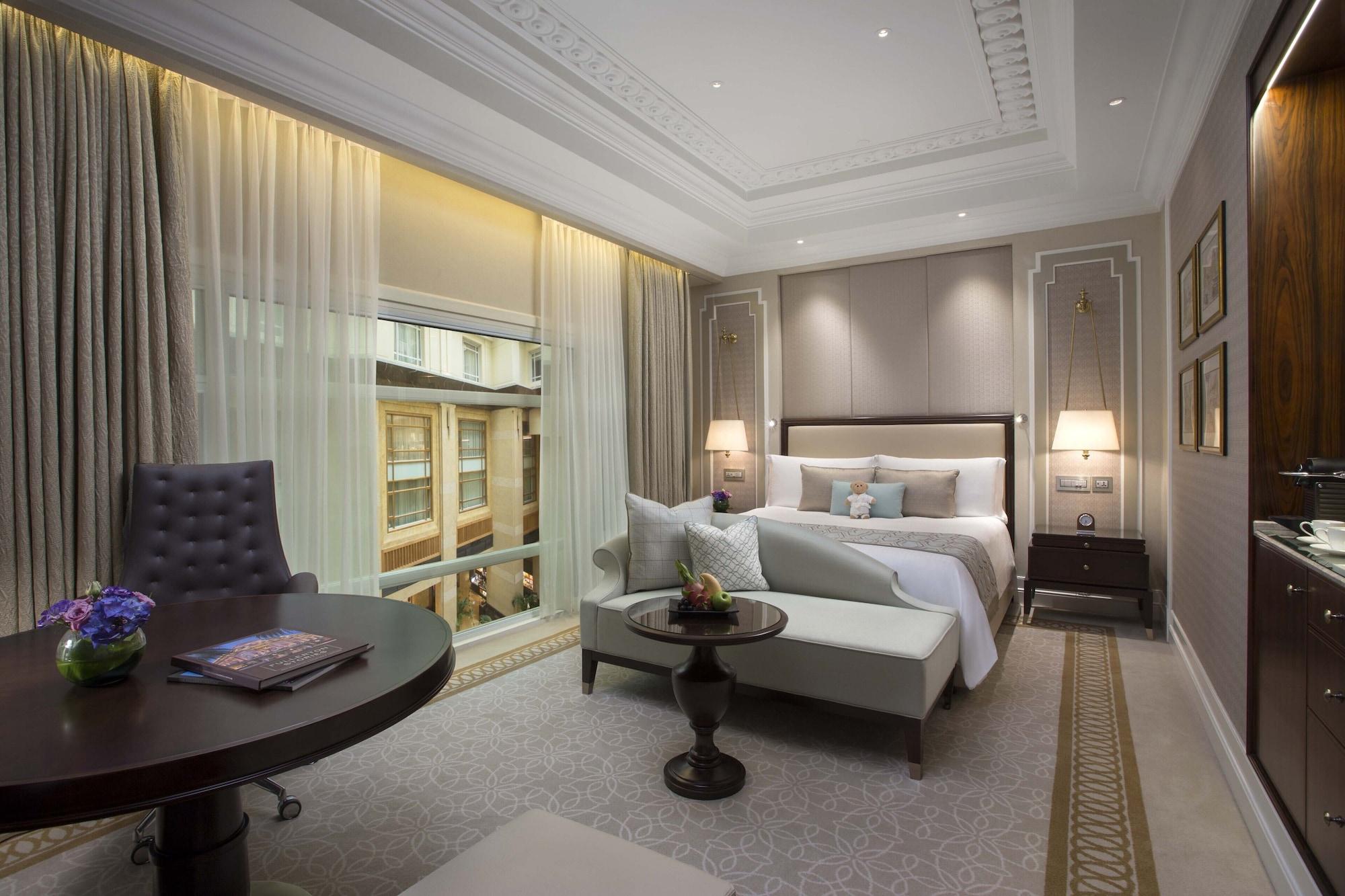The Fullerton 5*