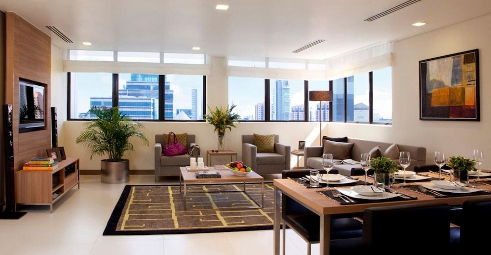 Novotel Living Orchard 4*