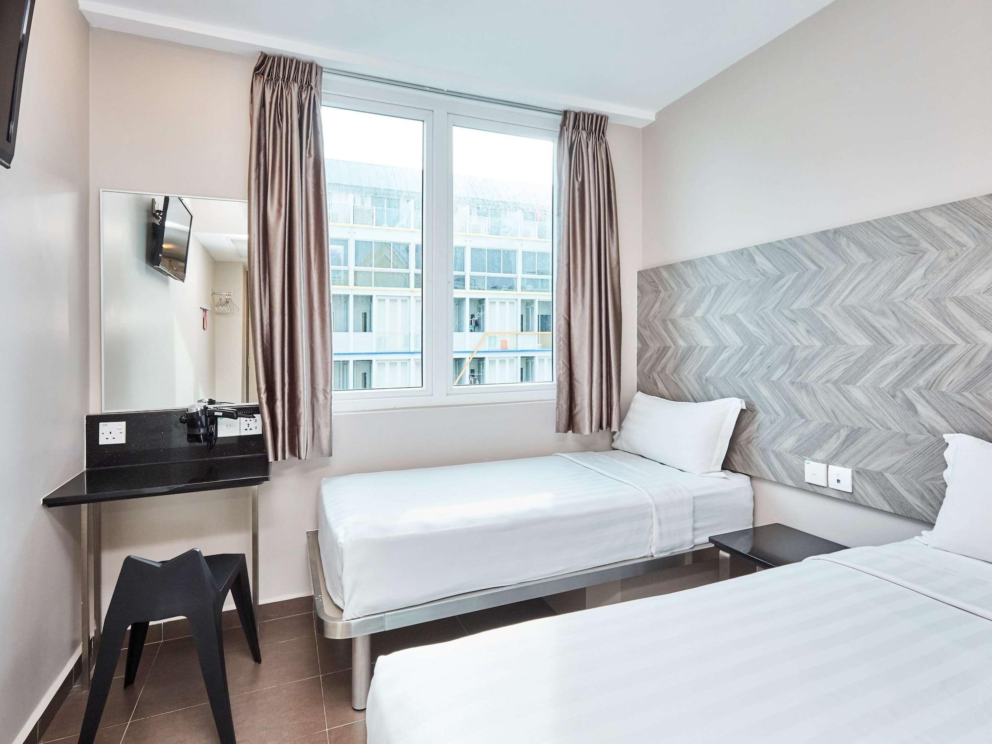 Ibis Budget Ruby 2* Singapore