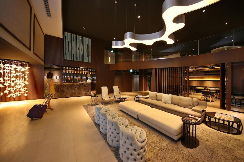 Aparthotel Pan Pacific Serviced Beach Road, 5*