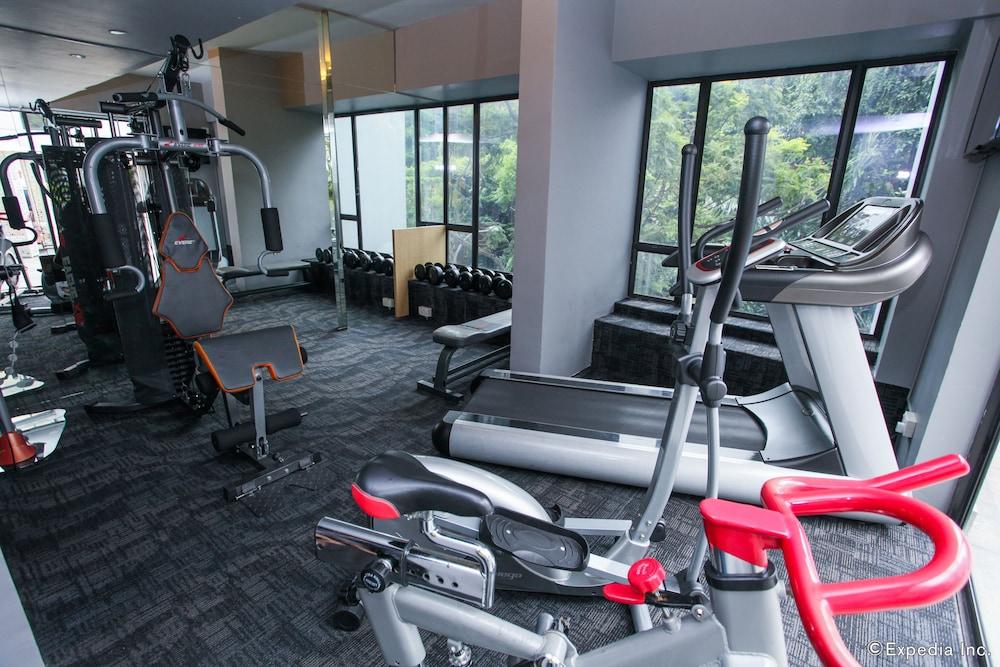 Travelodge Harbourfront Hotel 4*