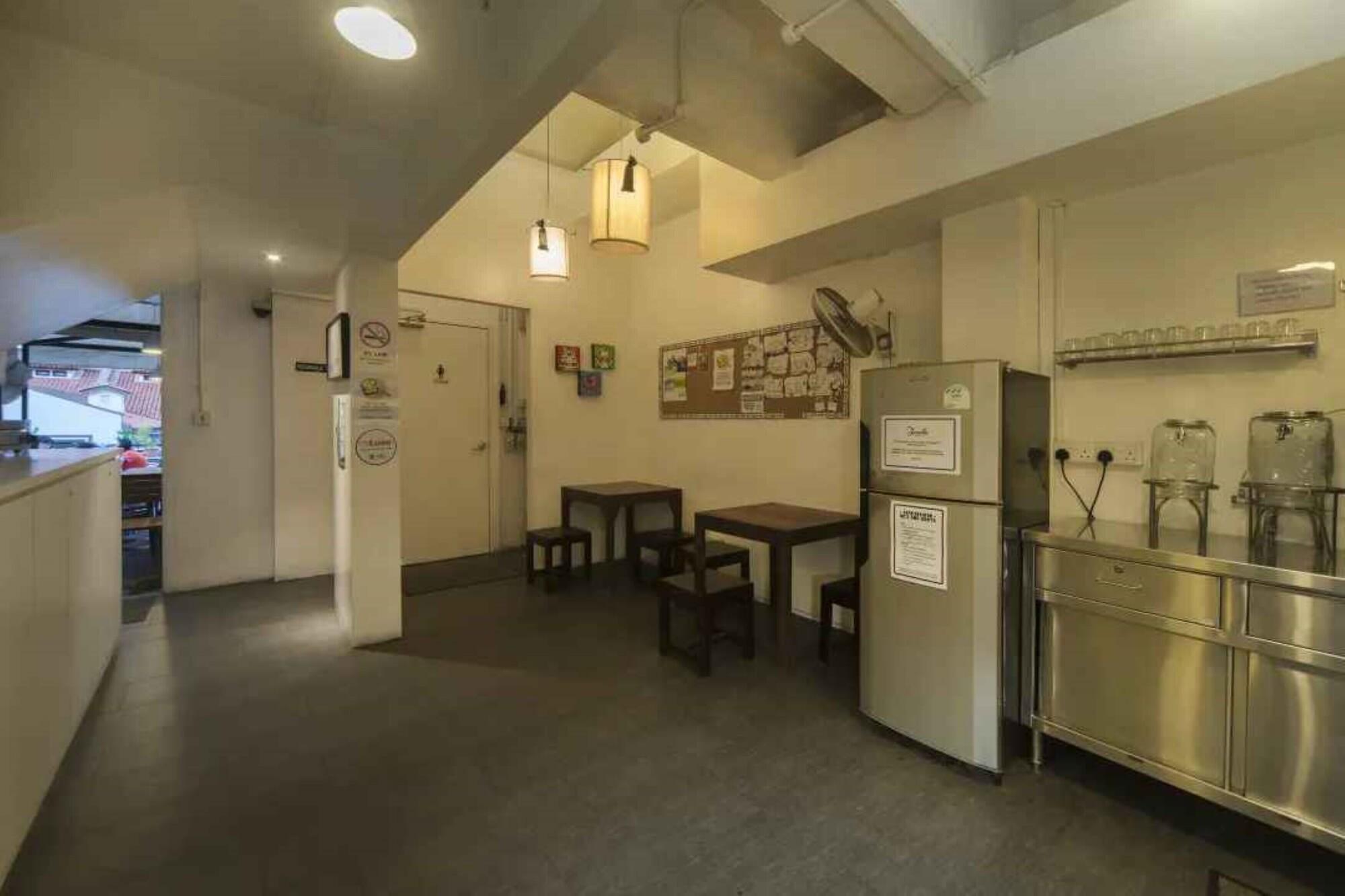 Checkers Backpackers Singapore