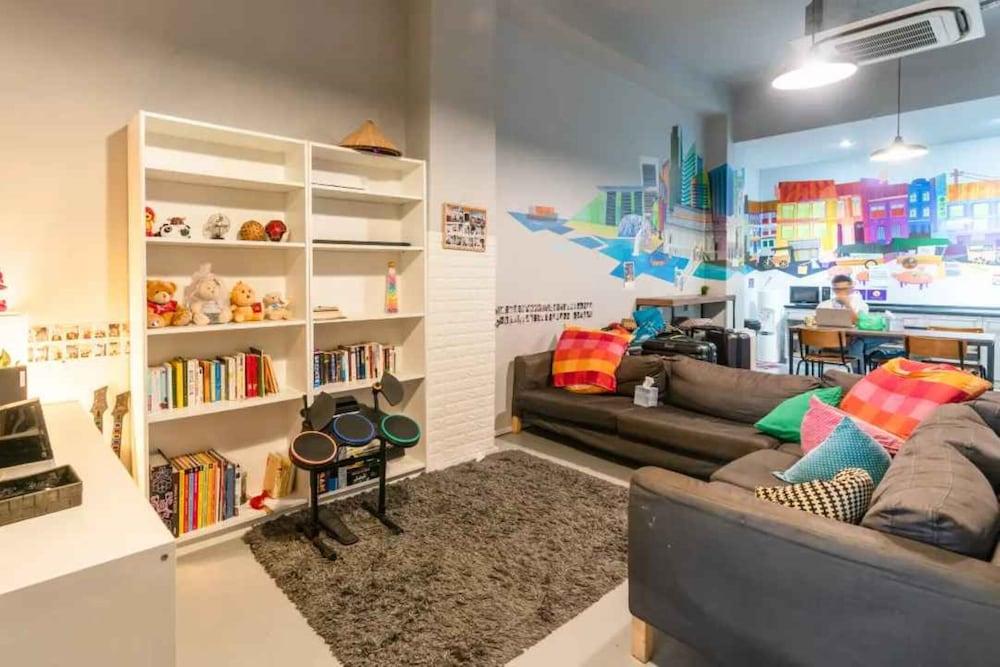 Hostel Checkers Backpackers