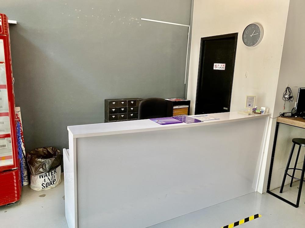 Hostel Checkers Backpackers Singapore