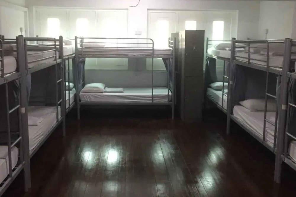 Checkers Backpackers Singapore
