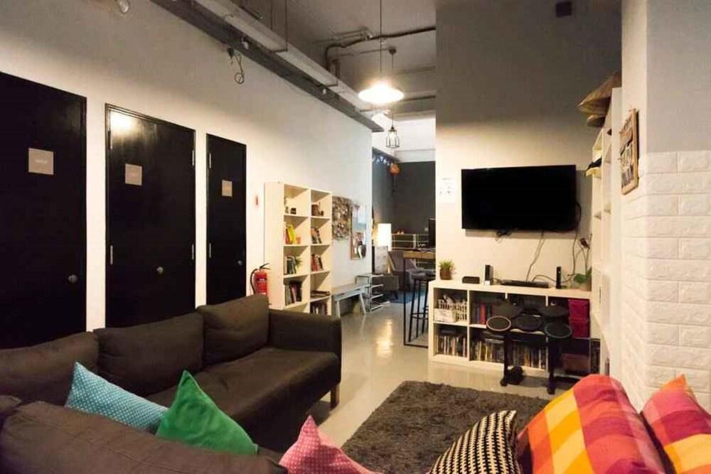 Hostel Checkers Backpackers Singapore