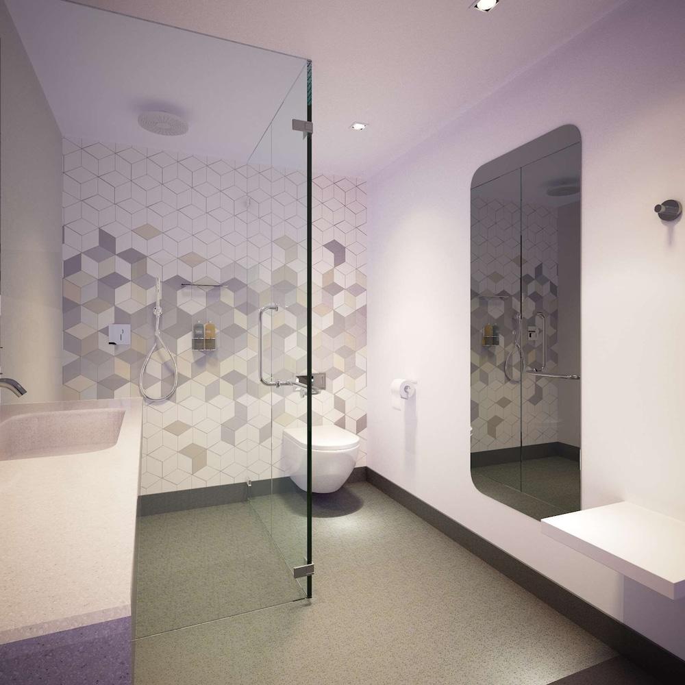 Yotelair Changi Airport Landside 4* Singapore