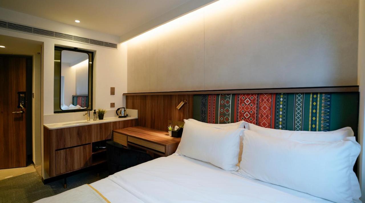 St Signature Bugis Middle 3*