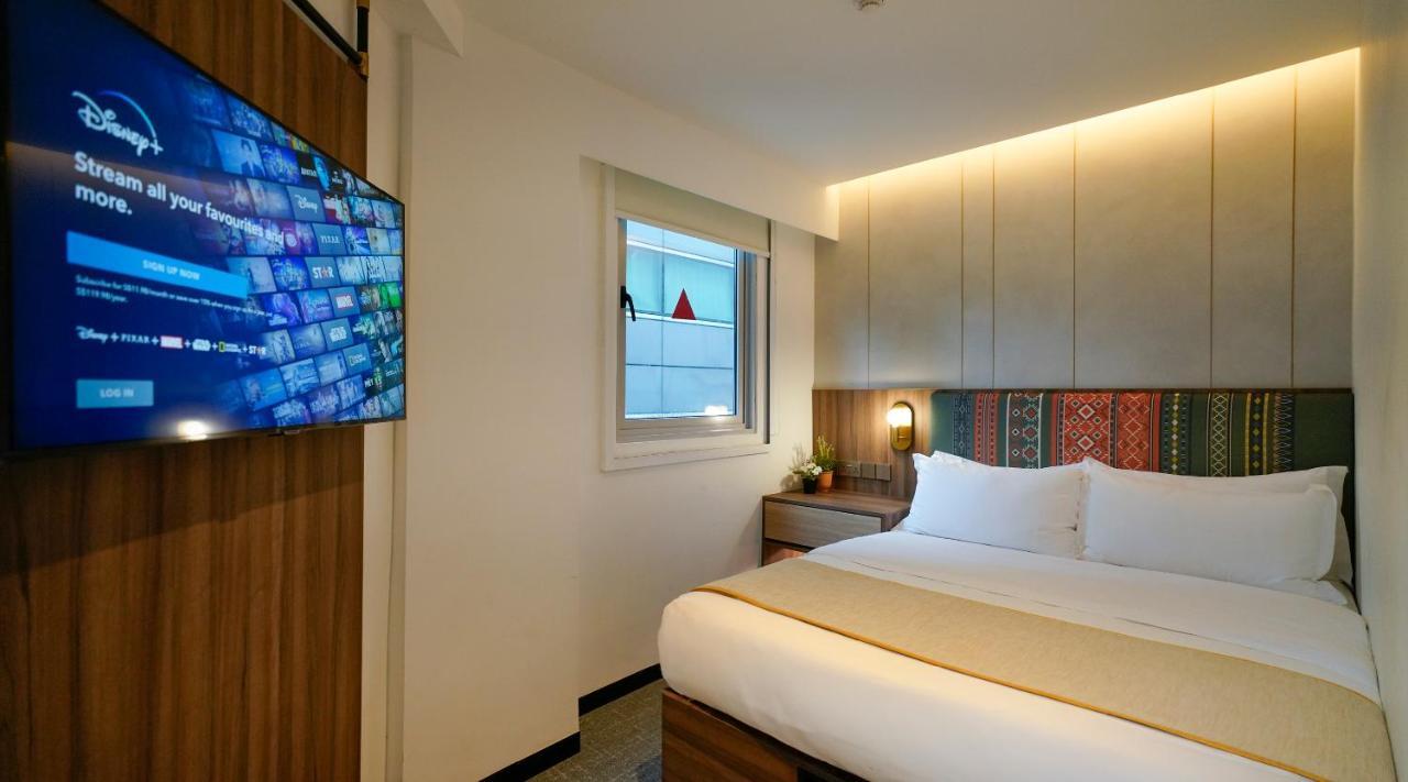 Hotel St Signature Bugis Middle Singapore