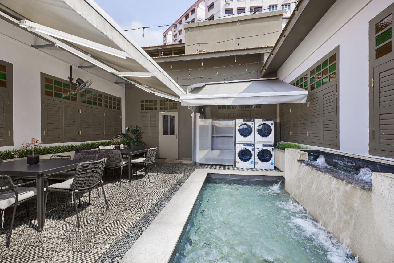Dash Living Rochor 3*