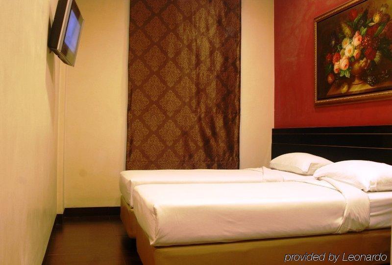 81 Kovan Singapore