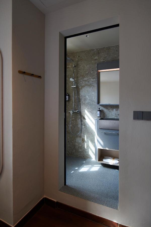 Kinn Hotel