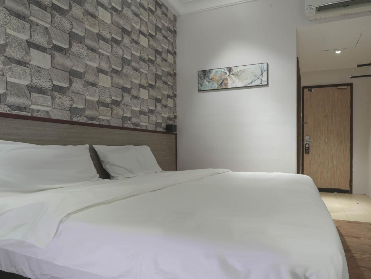 Hotel The Noble 3*