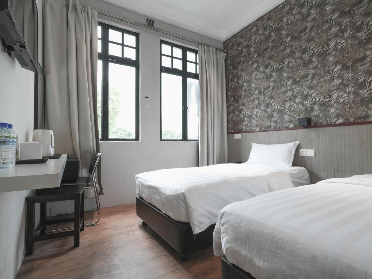 Hotel The Noble