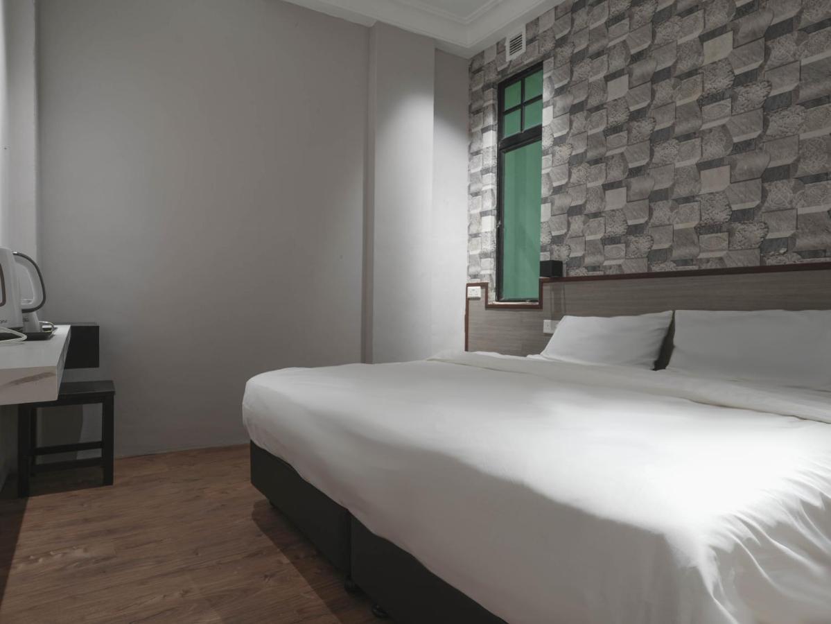Hotel The Noble