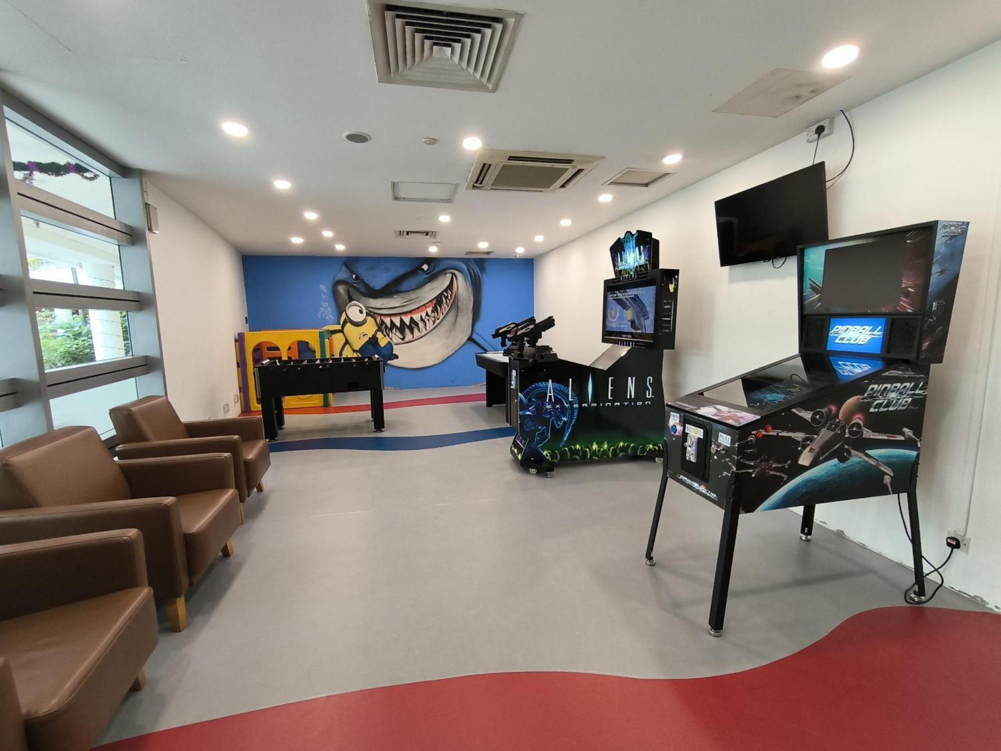 Republic Of Yacht Club Hotel 4*