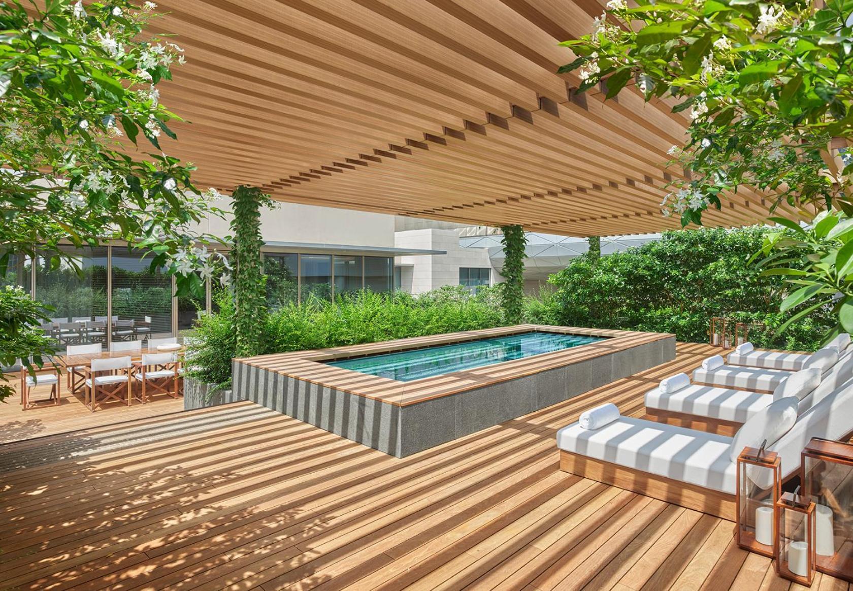 The Edition Hotel 5*