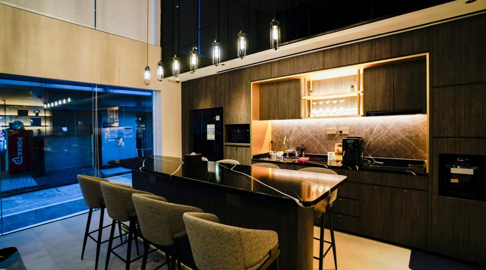 St Signature Bugis Middle