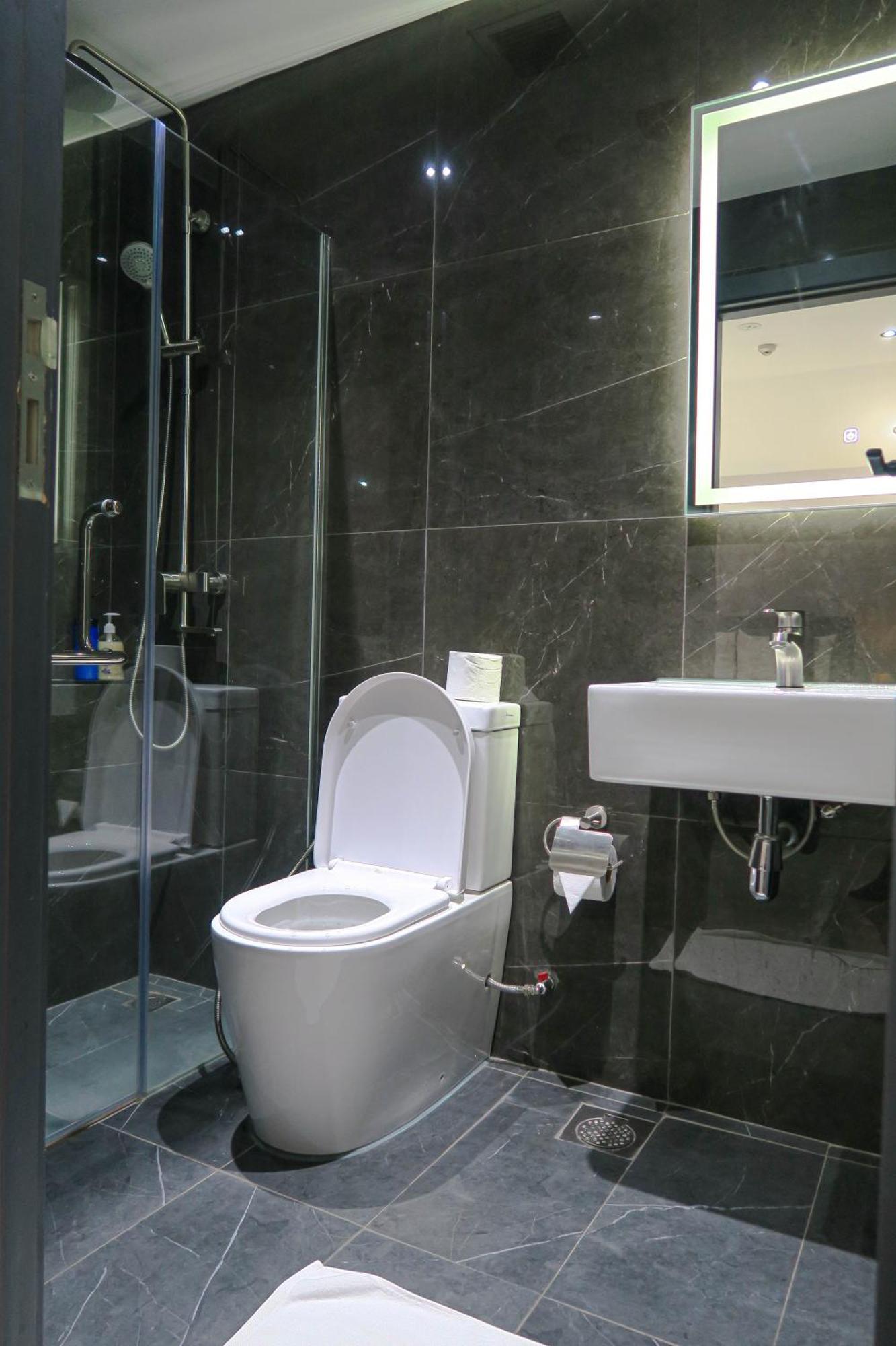 Apartment Deluxe & By Rr