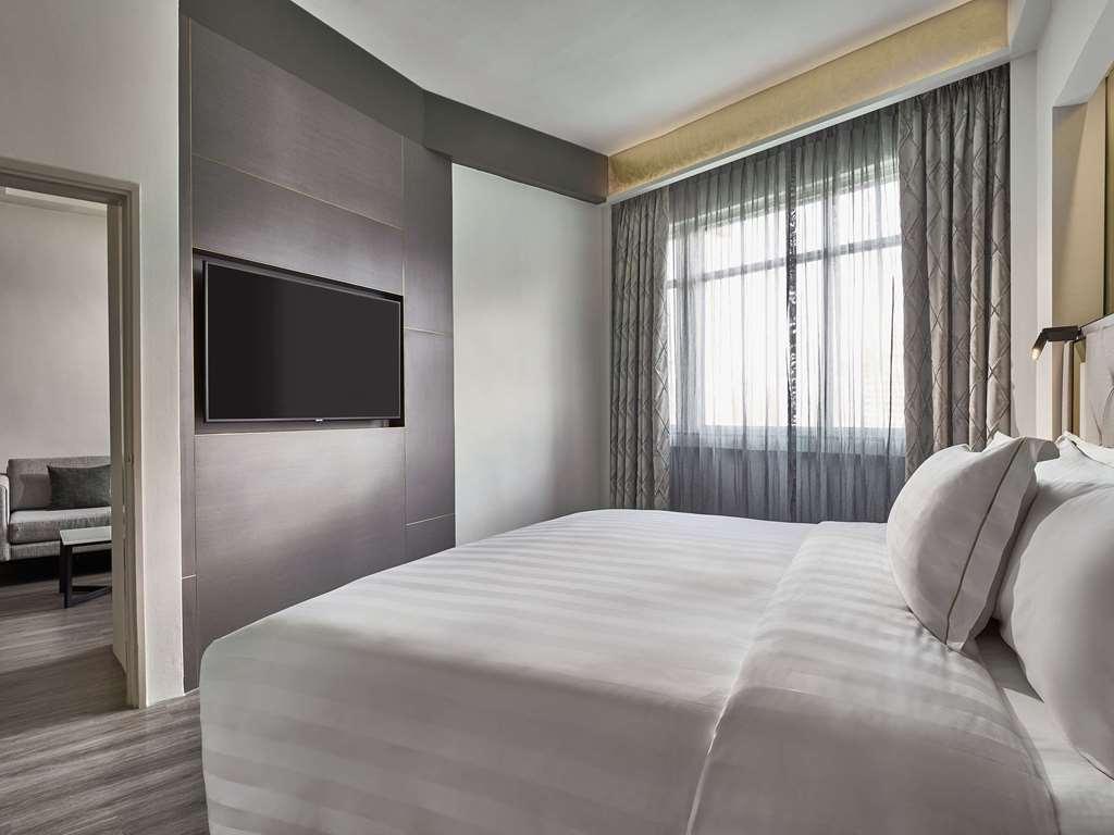 Hotel Novotel On Kitchener *