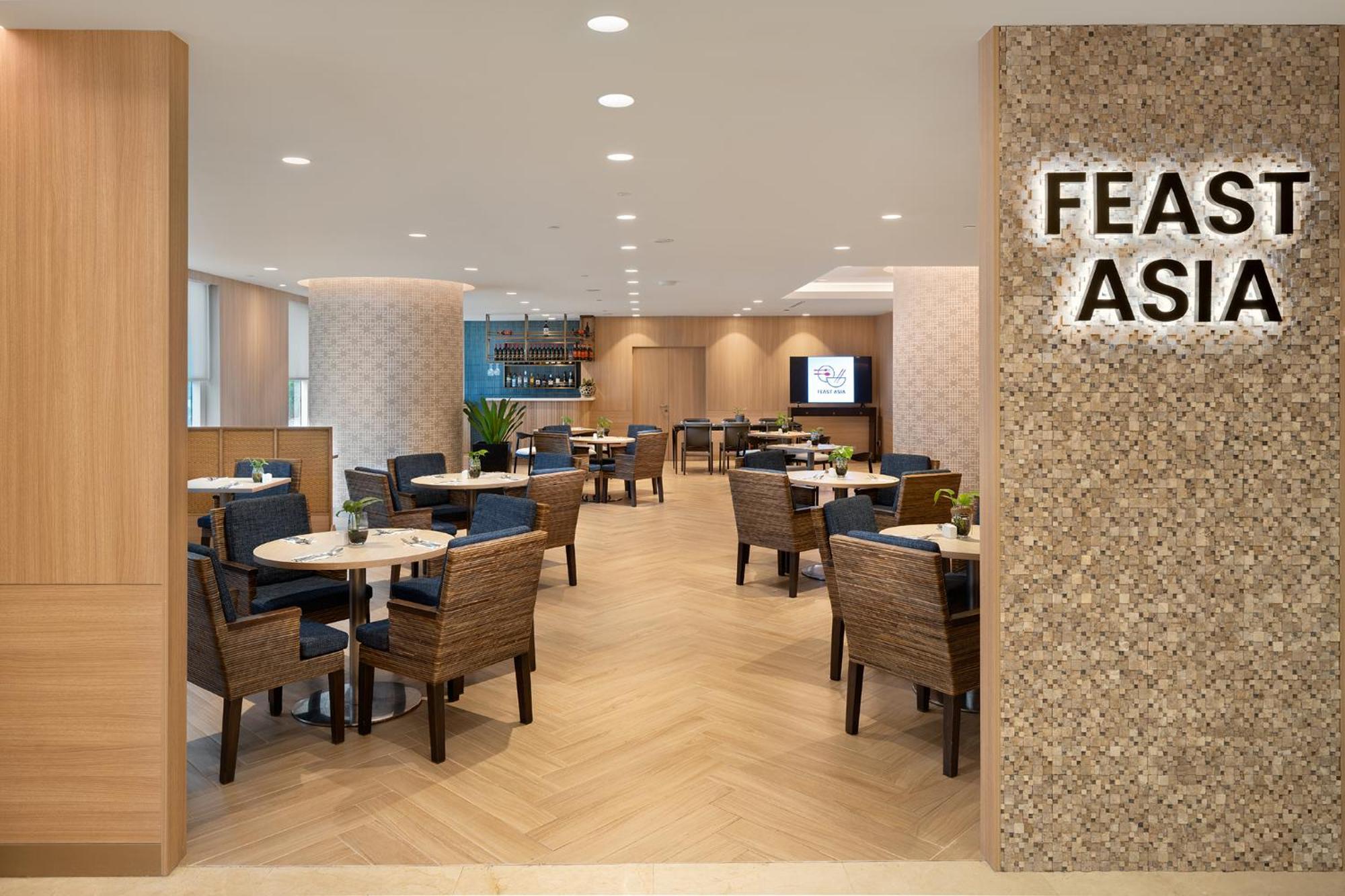 Grand Mercure Roxy 4*