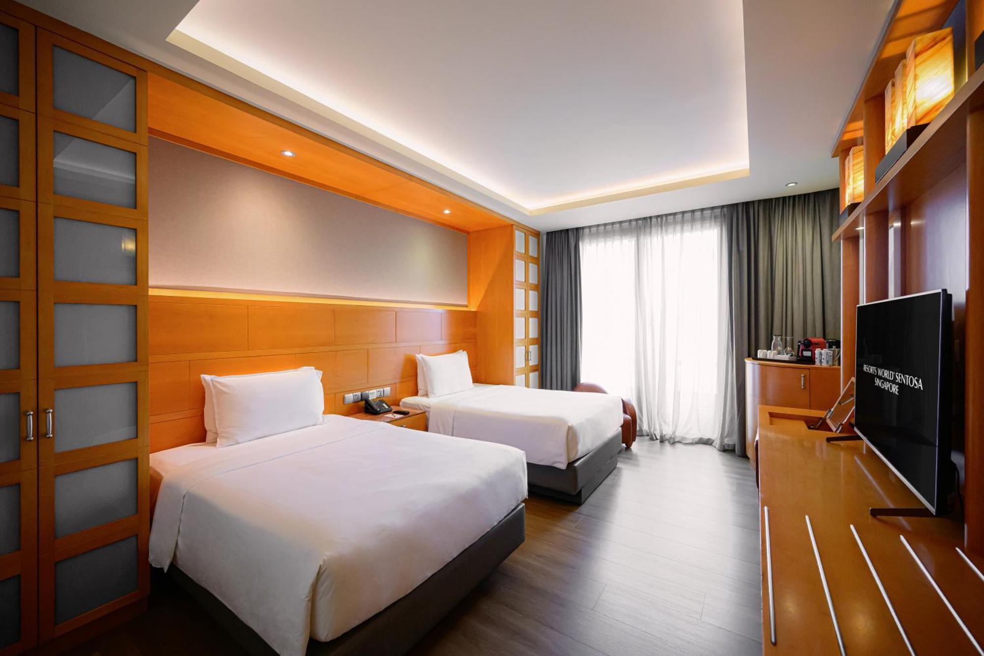 Resor World Sentosa - Michael 5*