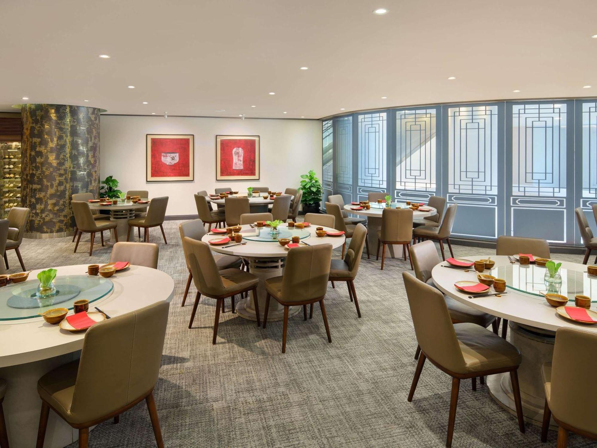 Hotel Grand Mercure Roxy
