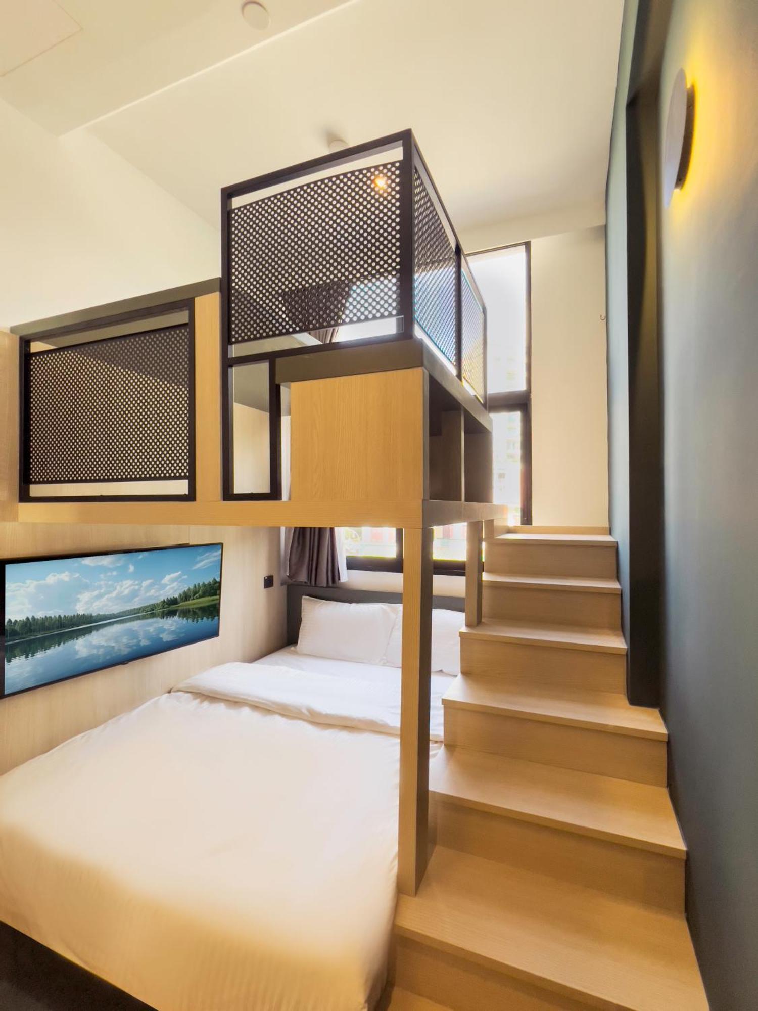 Coliwoo 268 River Valley - Coliving Singapore
