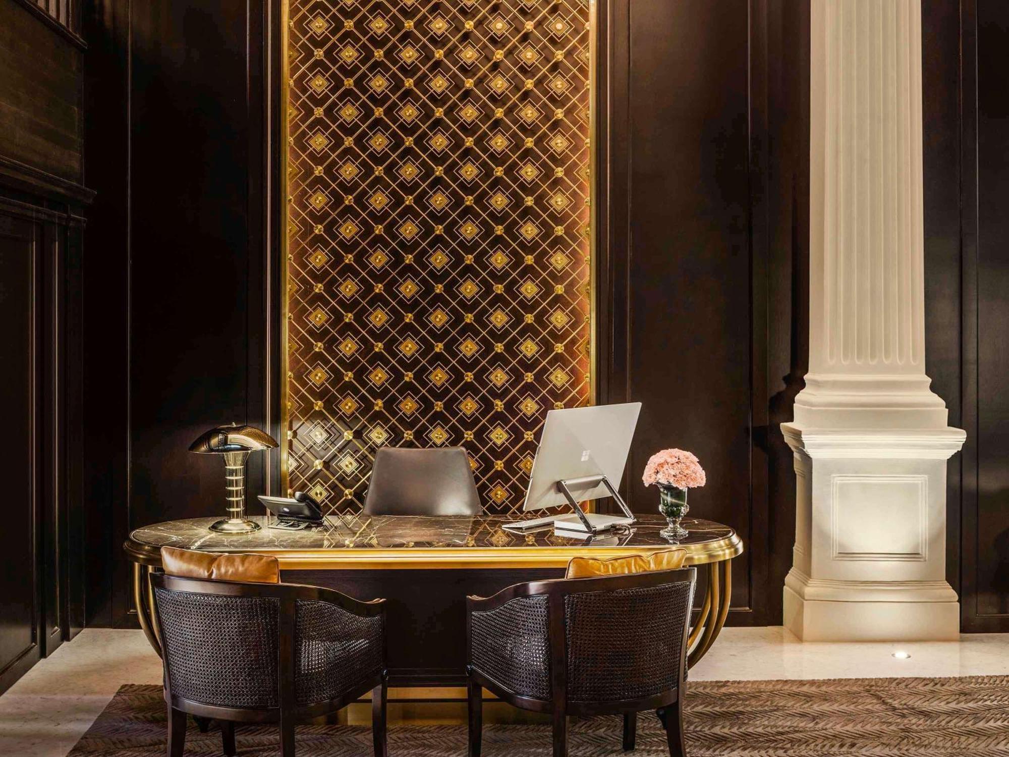 Raffles 5*