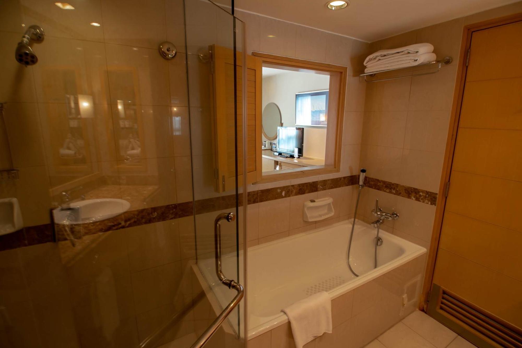 Hotel Republic Of Yacht Club