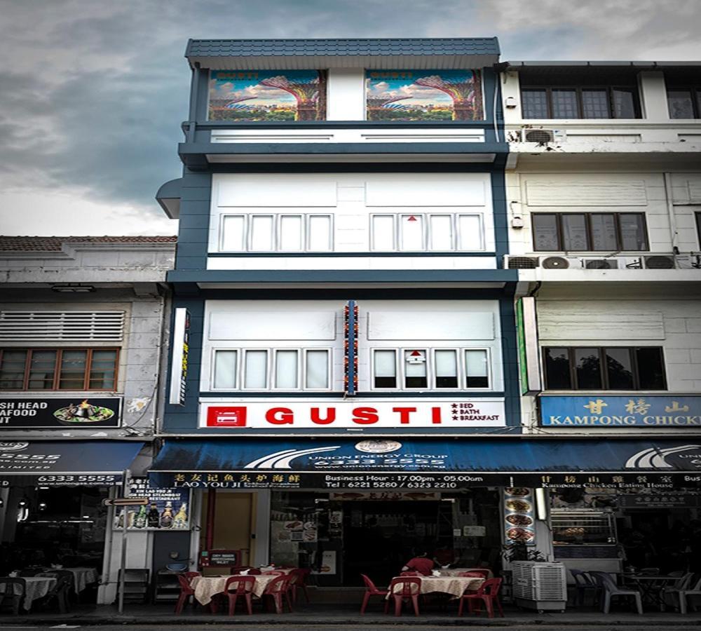 Hostel Gusti