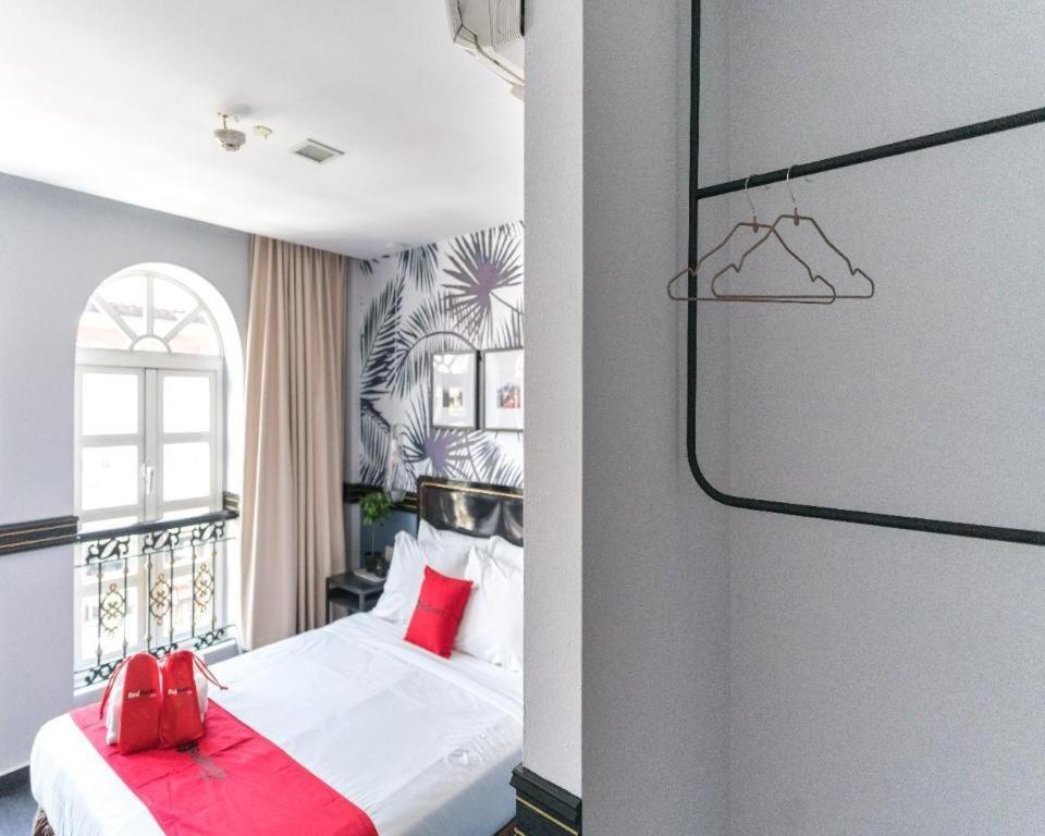 Reddoorz Near Marine Parade 3*