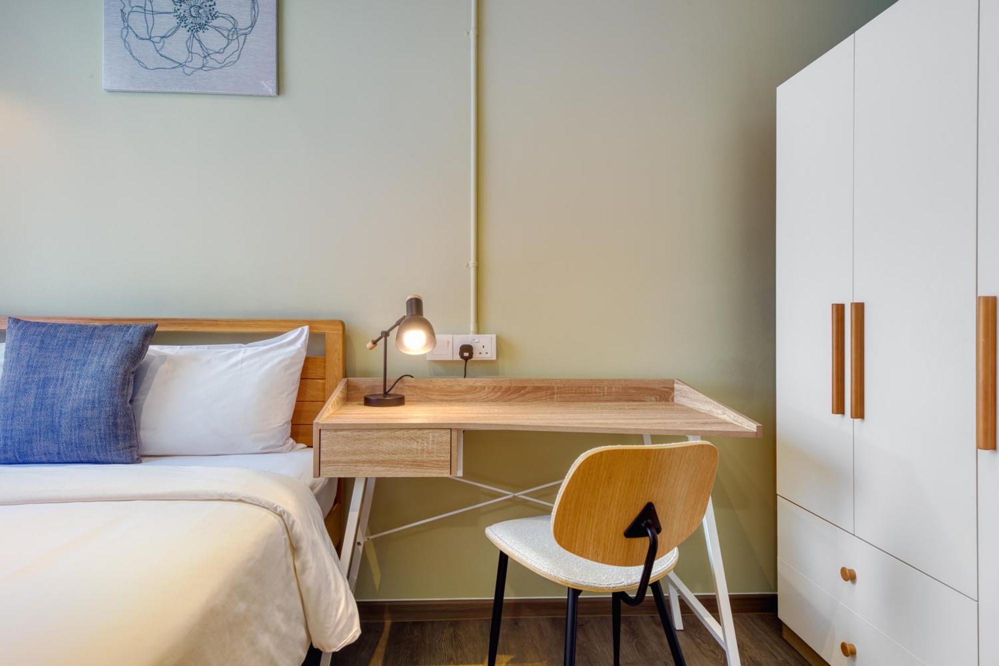 Aparthotel Habyt Kada At Maxwell Singapore