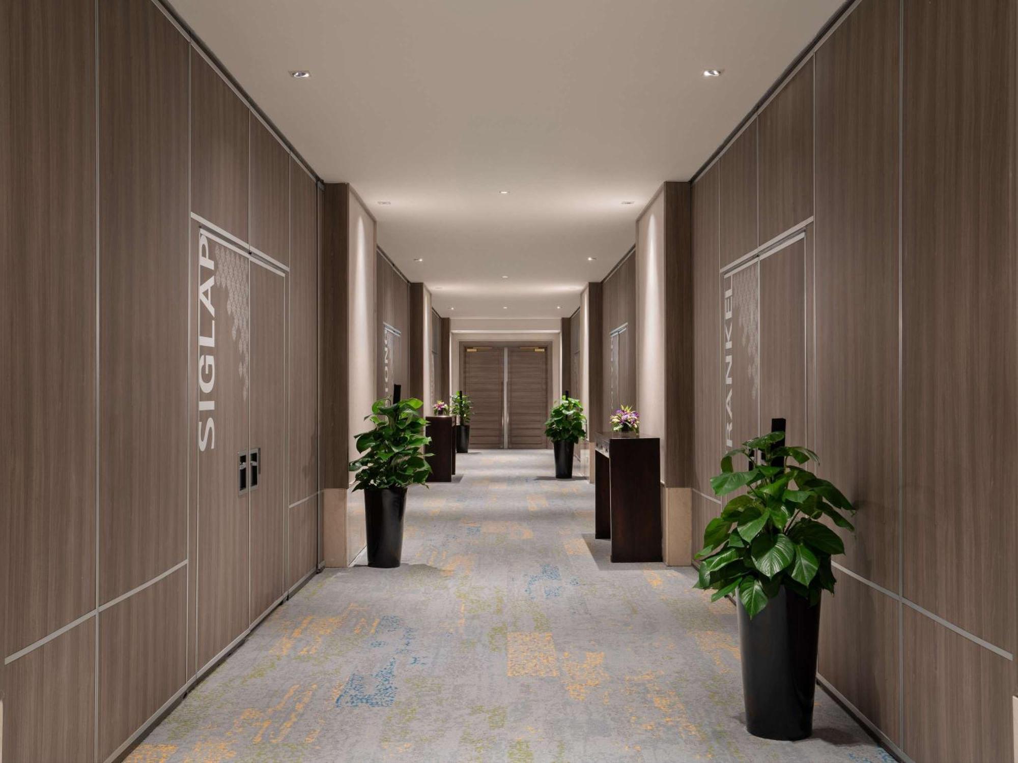 Grand Mercure Roxy