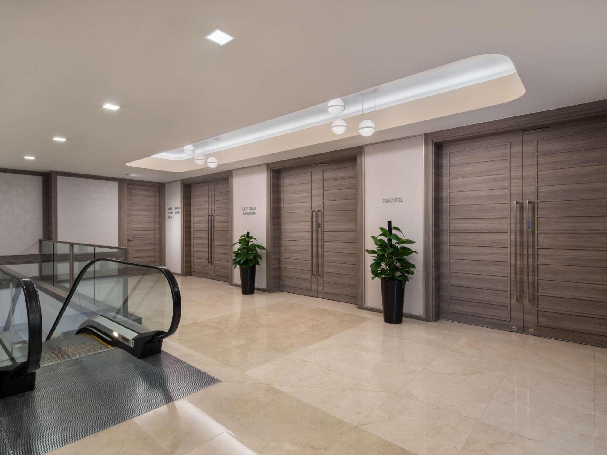 Grand Mercure Roxy Hotel