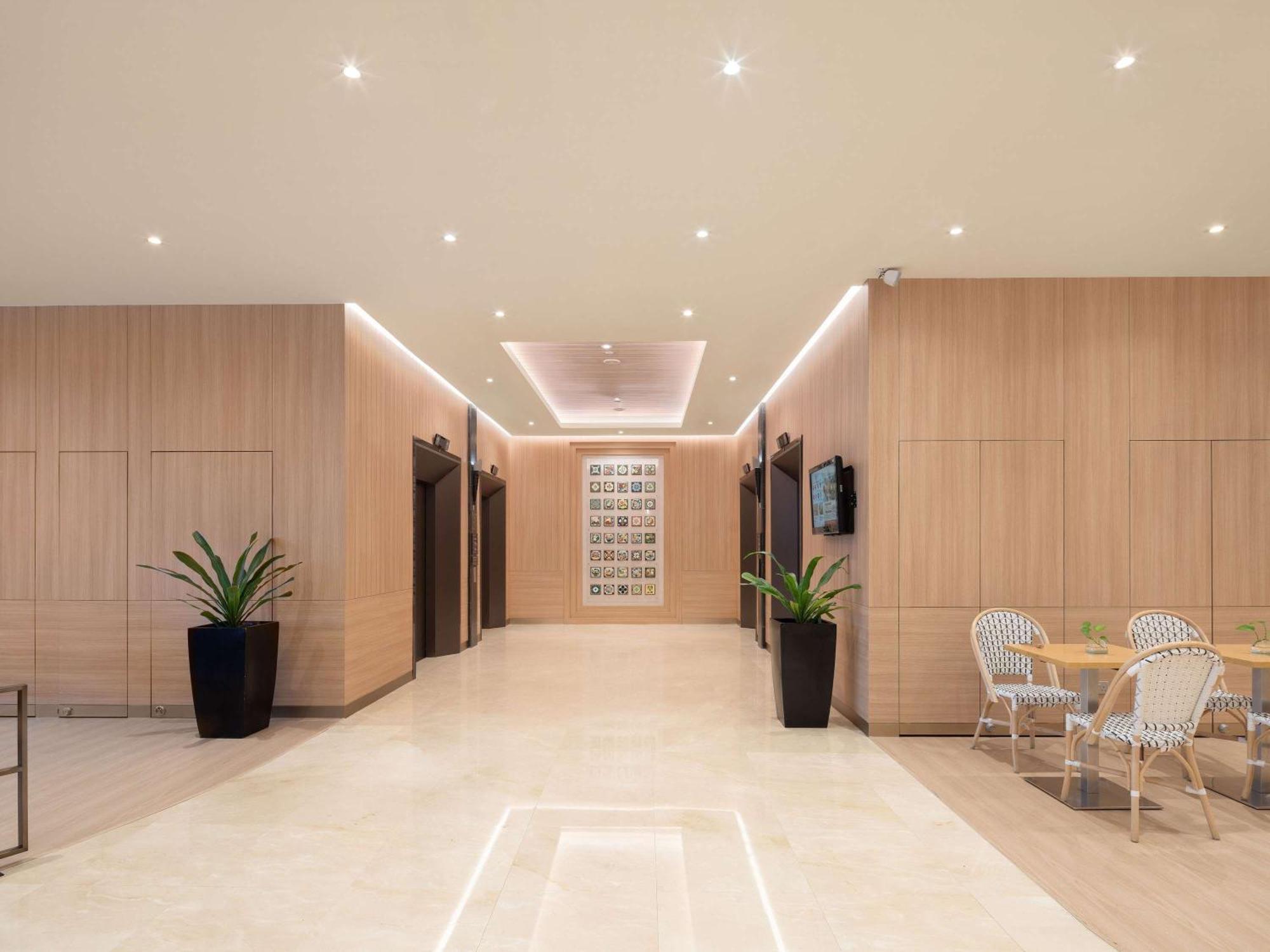 Hotel Grand Mercure Roxy Singapore