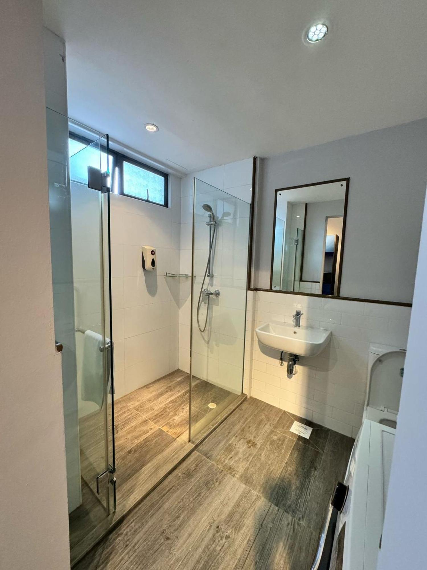 Greatwood Residence At Devonshire Aparthotel Singapore