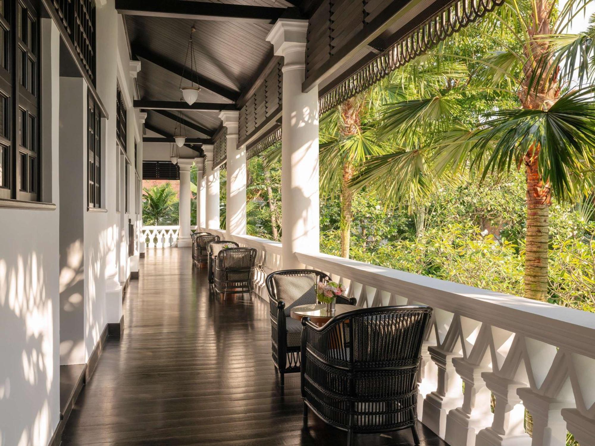 Raffles Hotel 5*