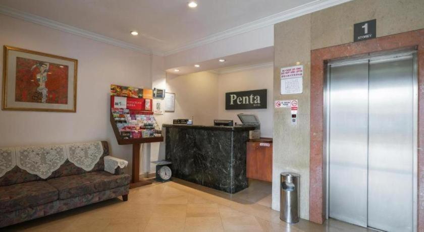Hotel Penta 3*