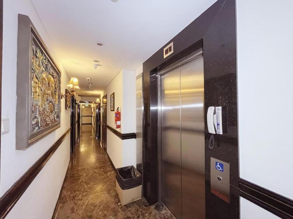 Hotel Reddoorz Near Marine Parade 3*