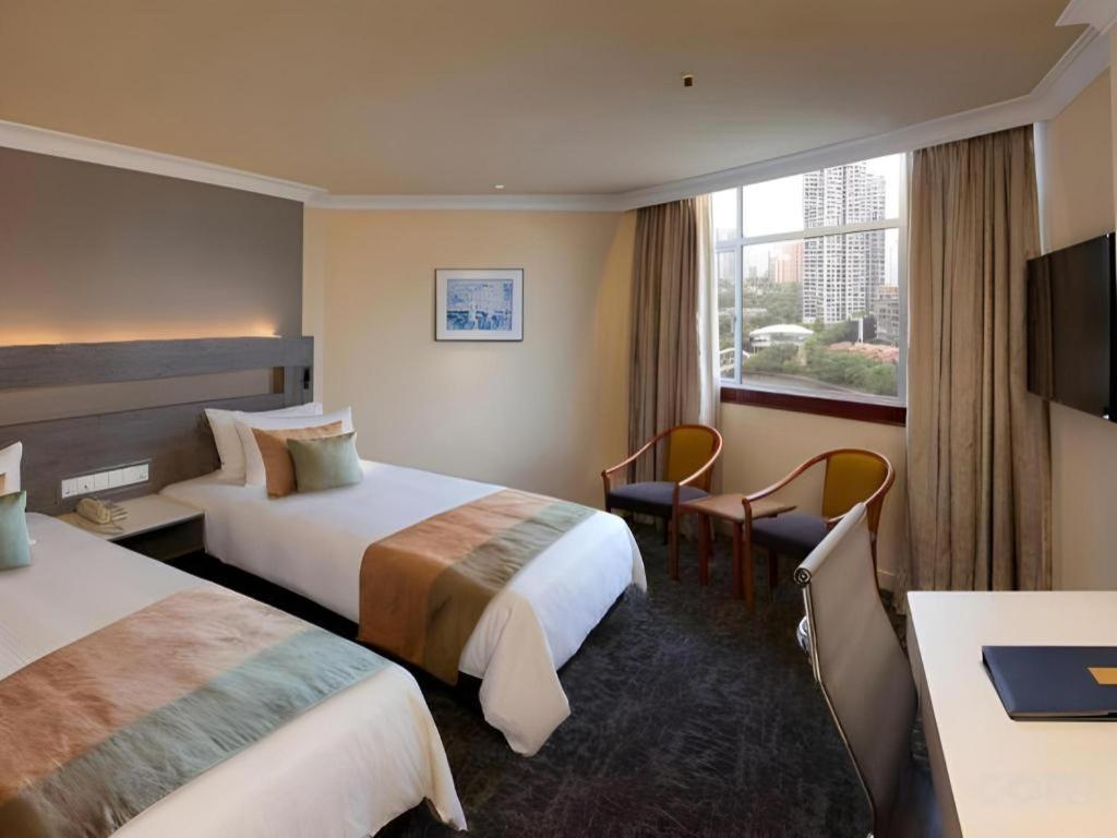 Miramar Hotel 4*