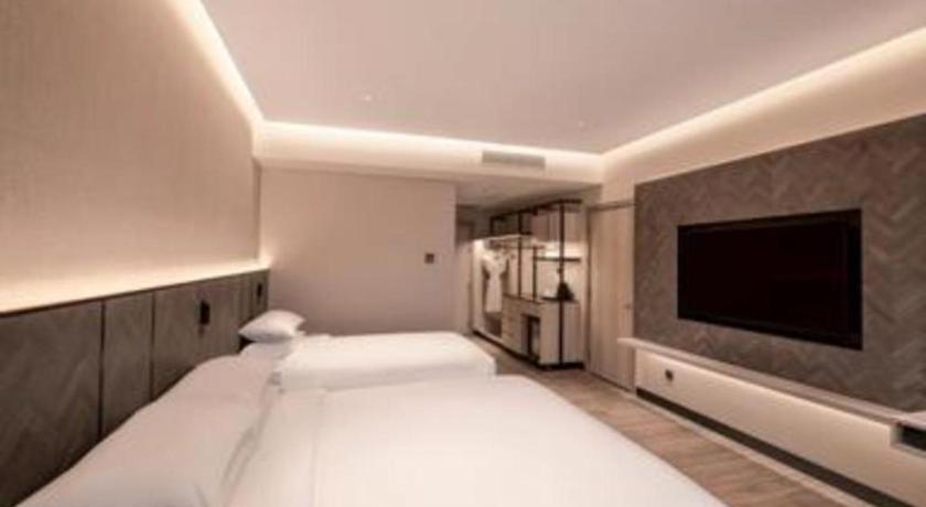 Hotel Orchid 4*