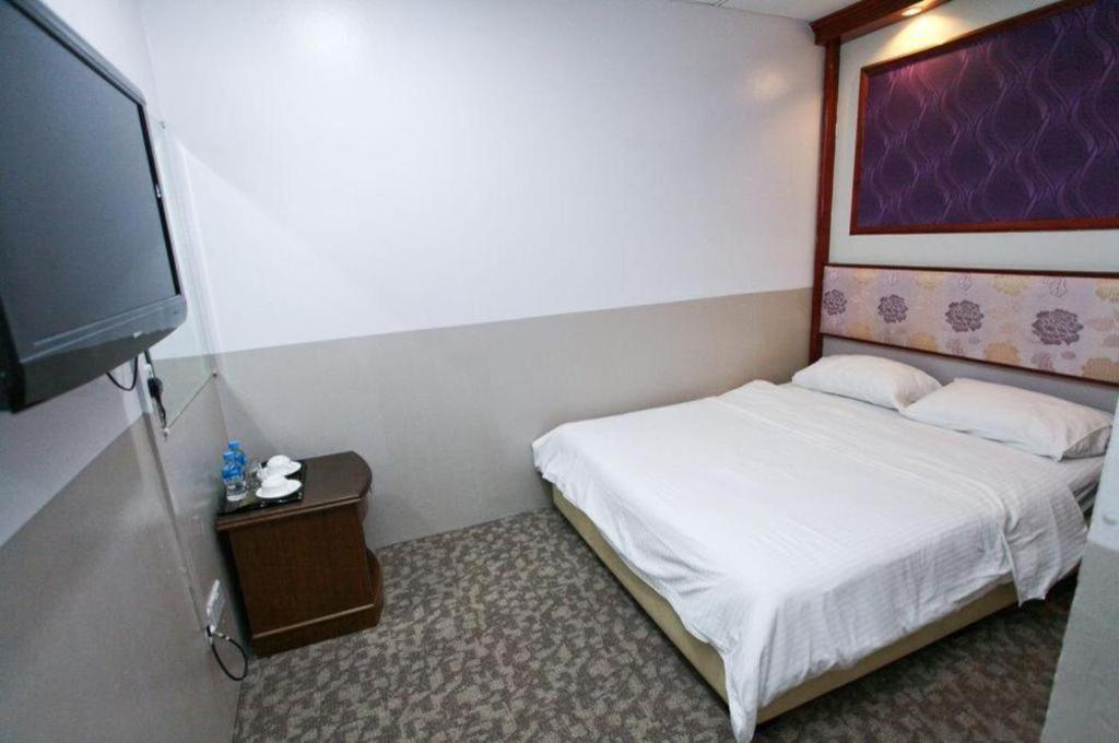 165 Hotel 2*
