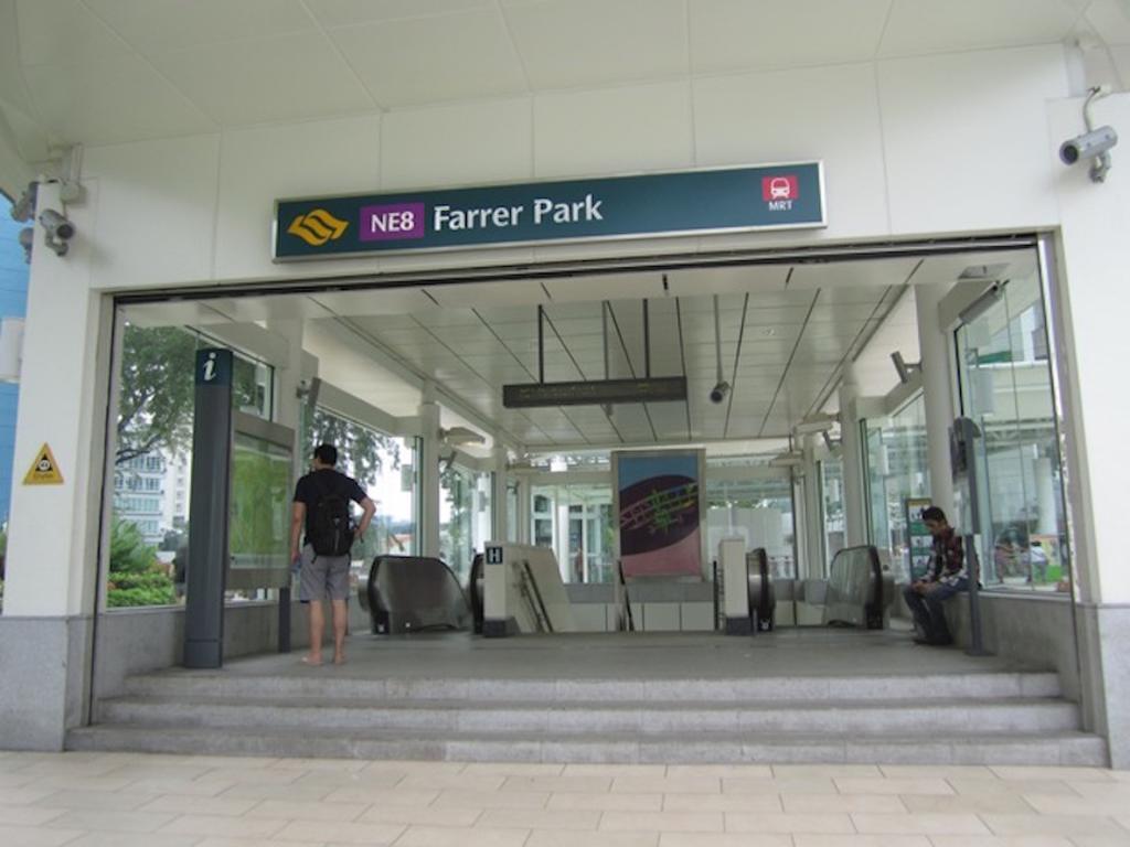 165 2* Singapore