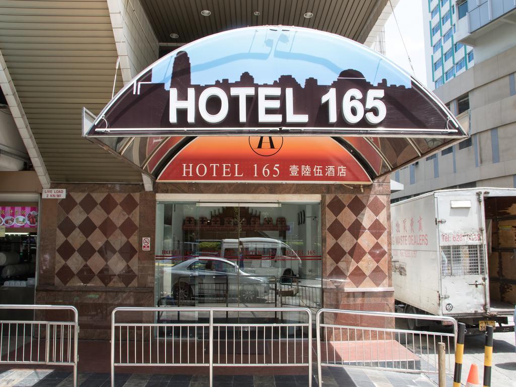 165 2* Singapore