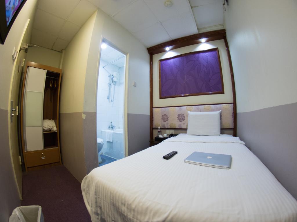 Hotel 165