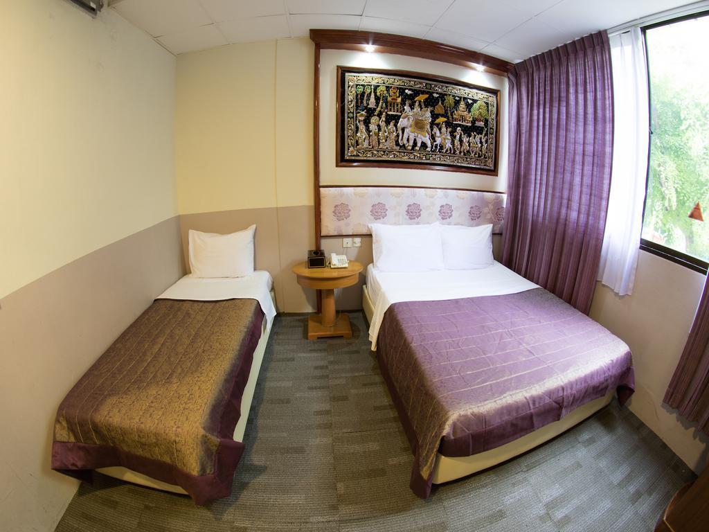Hotel 165