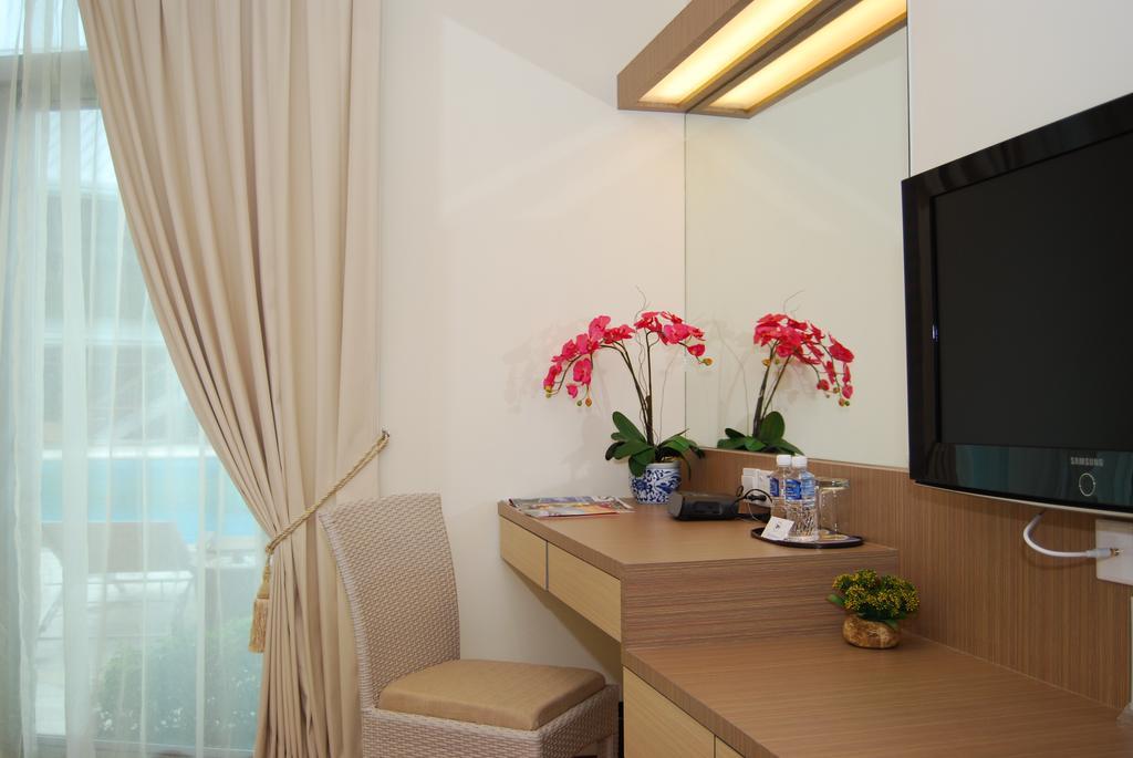 Republic Of Yacht Club 4* Singapore