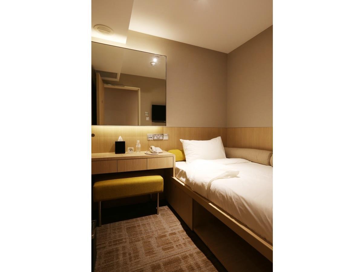 Hotel The Haven By Jetquay - Located In Public Arrival Hall Of Changi Airport 3*
